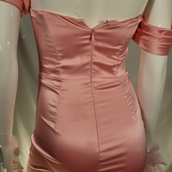 MORE TO COME - Picture 7 of 9